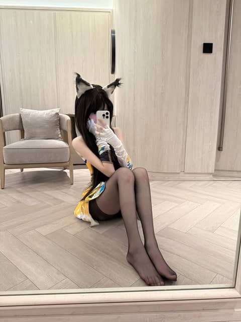 欧美胡桃 暴力训导小火狗 黑丝