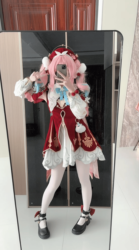 コスプレで誘ってきたら断ります