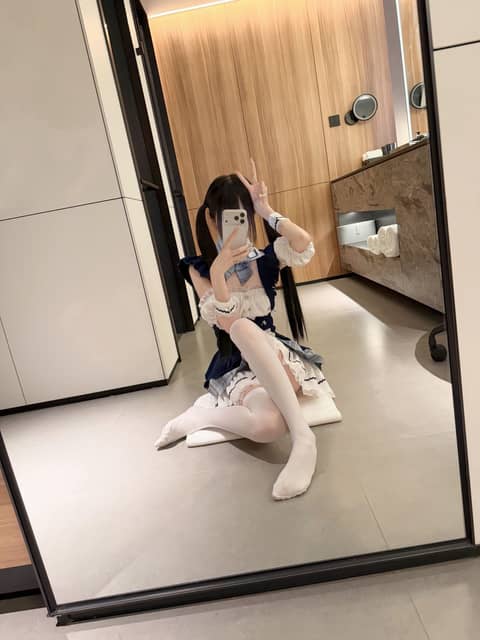 可爱的东西总能让我开心 你算一个