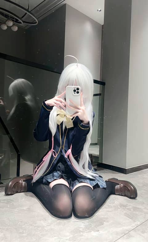 白毛神
