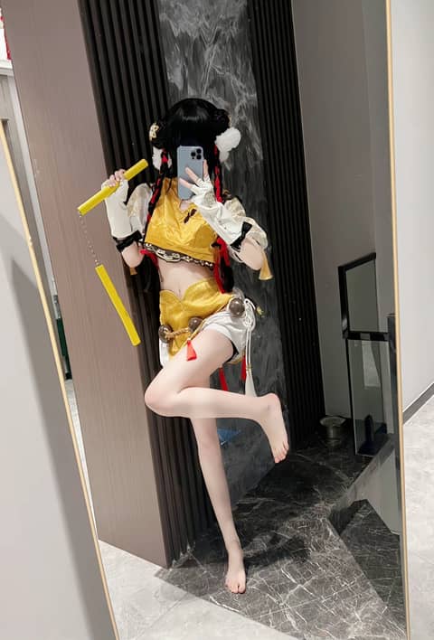 玉足