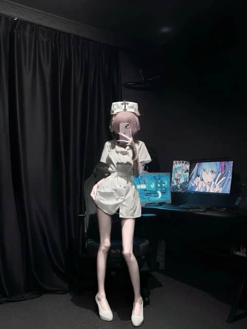 蠢货啊 七草荠 彻夜之歌 cosplayㅤㅤㅤㅤㅤㅤㅤ