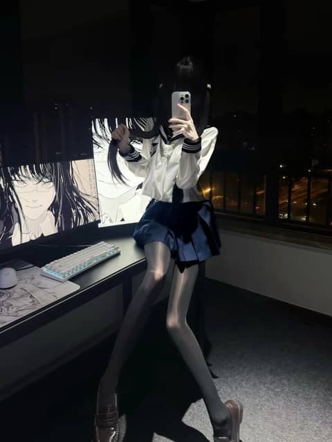 属于你的厚丝jk 女高 bdsm