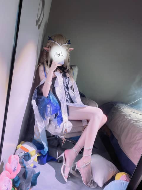 君子之交固然高尚 但狐朋狗友听起来就很毛茸茸啊 鸣潮 卡提希娅 cos