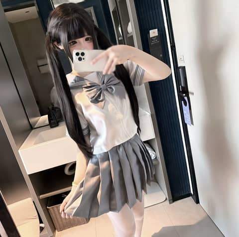 和你比起来他们都索然无味 少女