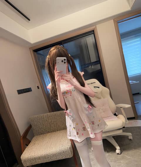 吃 睡 宅 ㅅ