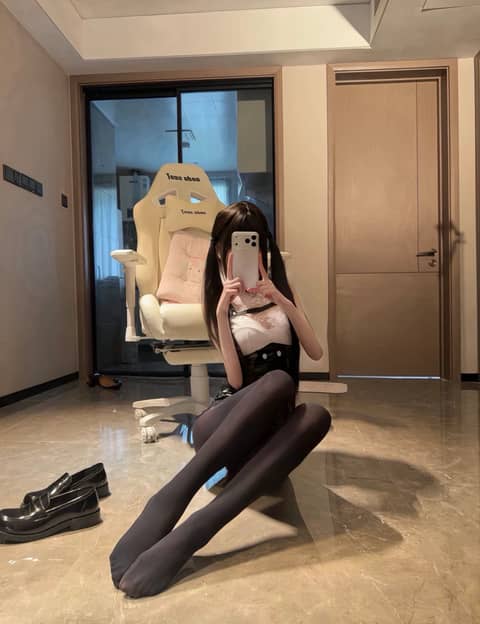 姐姐就是偏心你怎么了