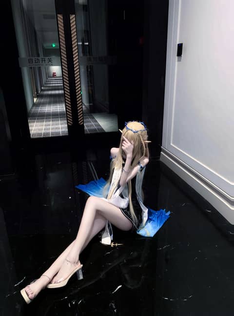 愿戴荣光坠入天渊 卡提希娅