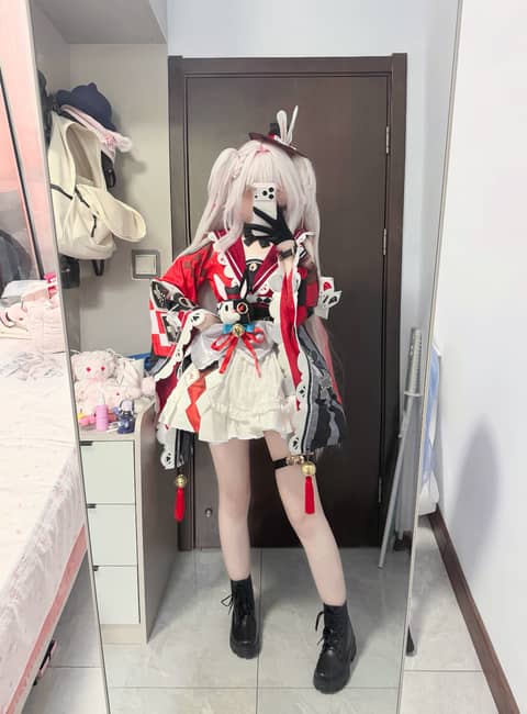 续火花送花火 崩坏星穹铁道 花火 火花 cos